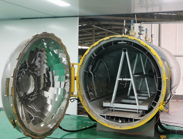 汽車前檔玻璃蒸壓釜